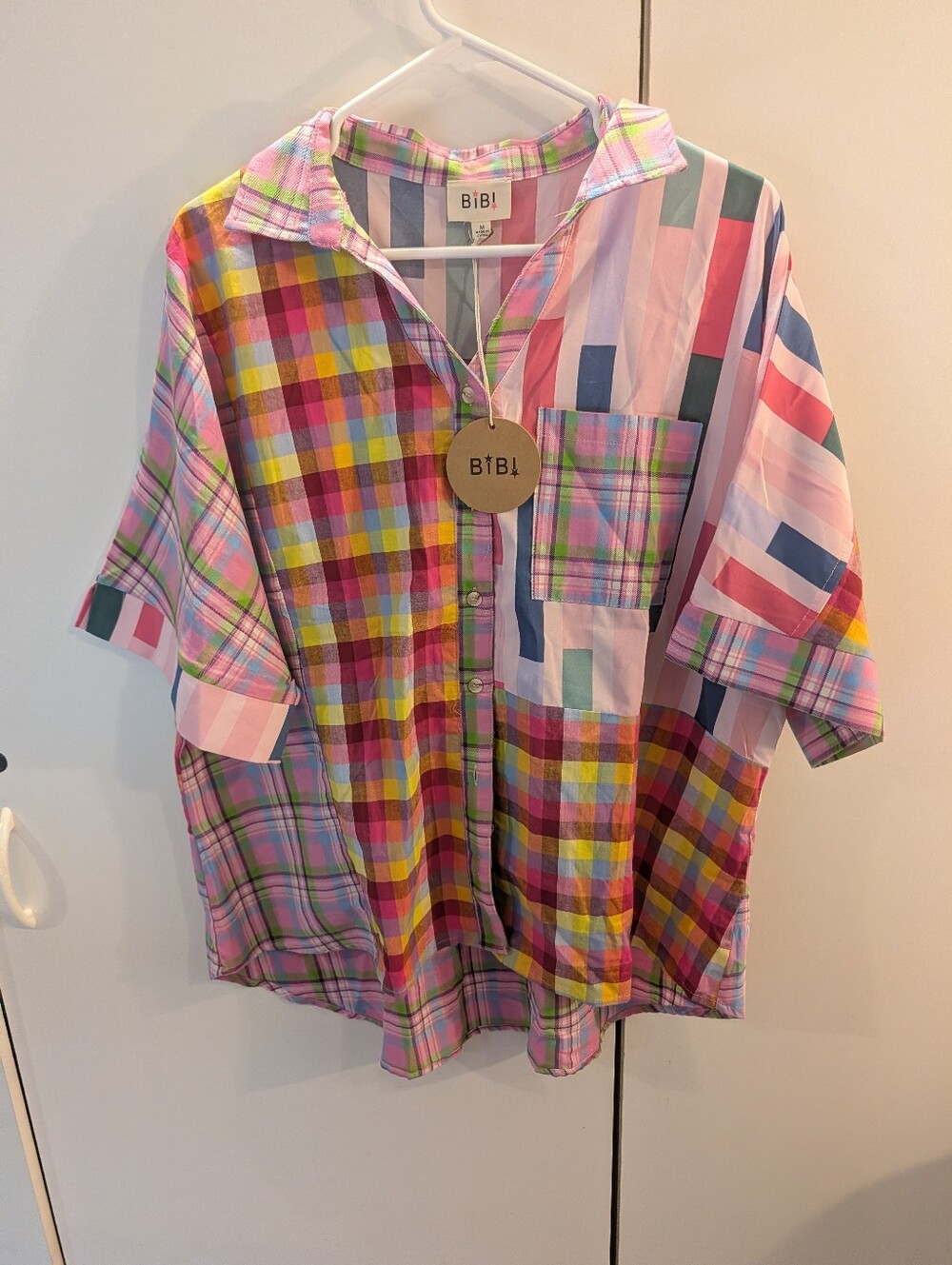 BiBi Pink Multi Plaid & Stripe Short-Sleeve Button Down Shirt Size Medium NWT